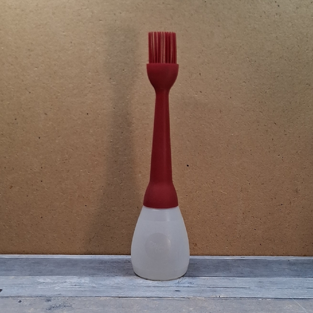 Pampered Chef BBQ Basting Bottle
